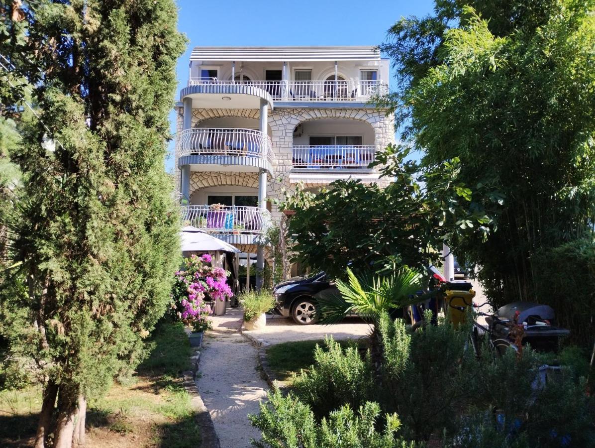 Apartments Ana - Ρόβινι Εξωτερικό φωτογραφία