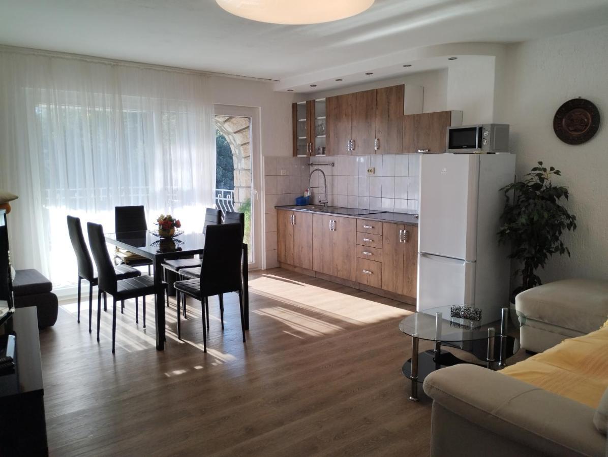Apartments Ana - Ρόβινι Εξωτερικό φωτογραφία