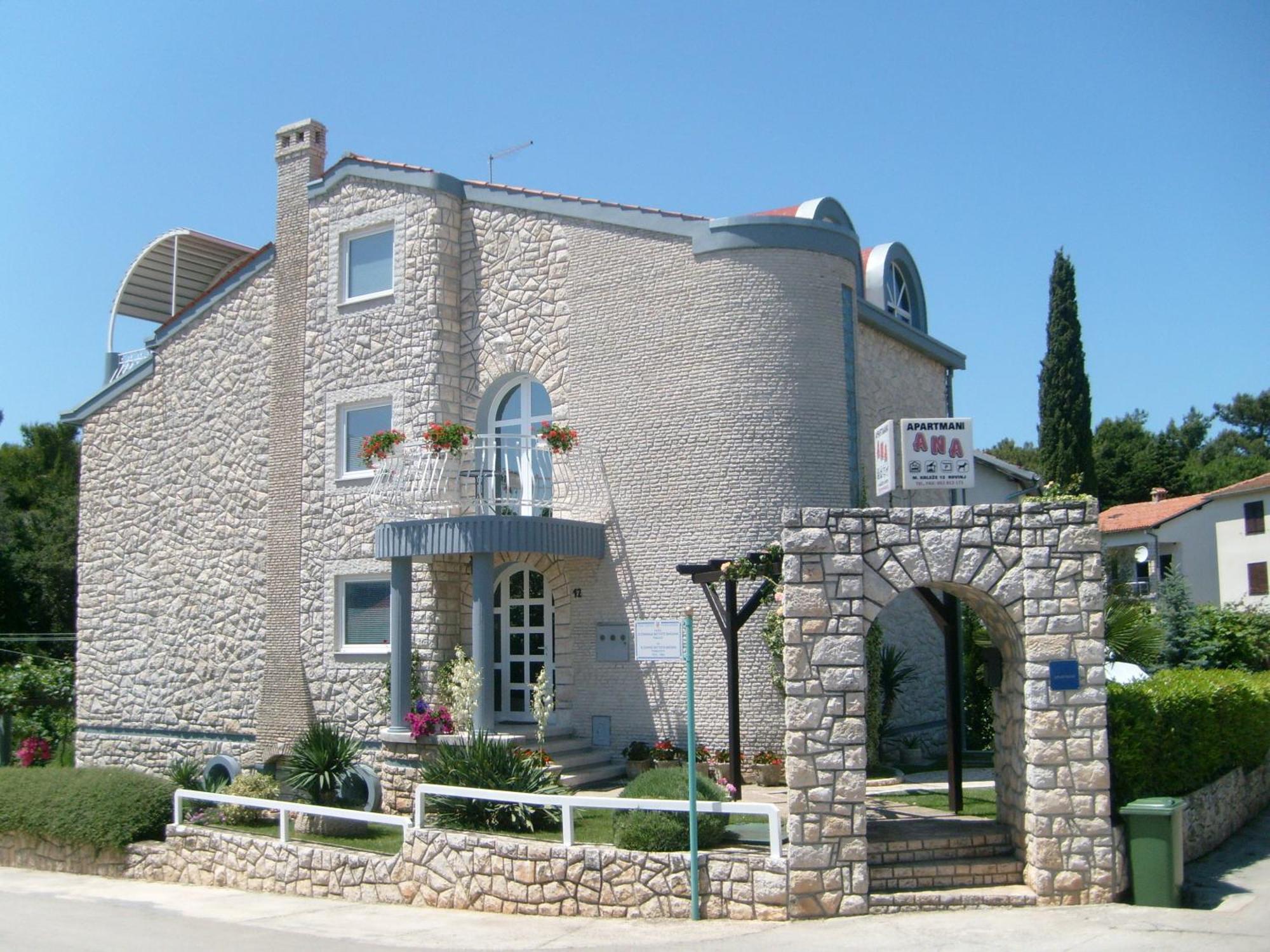 Apartments Ana - Ρόβινι Εξωτερικό φωτογραφία