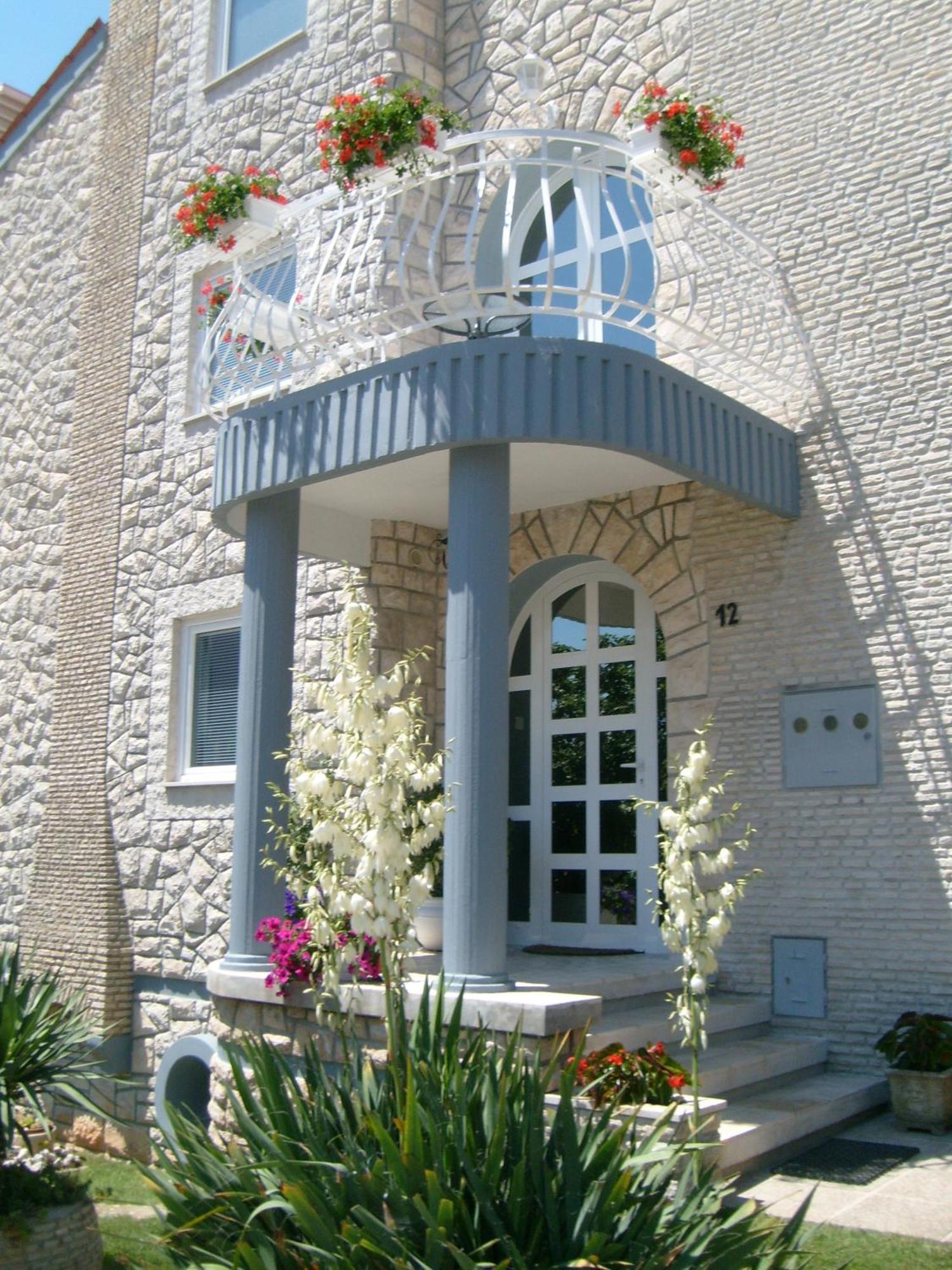Apartments Ana - Ρόβινι Εξωτερικό φωτογραφία
