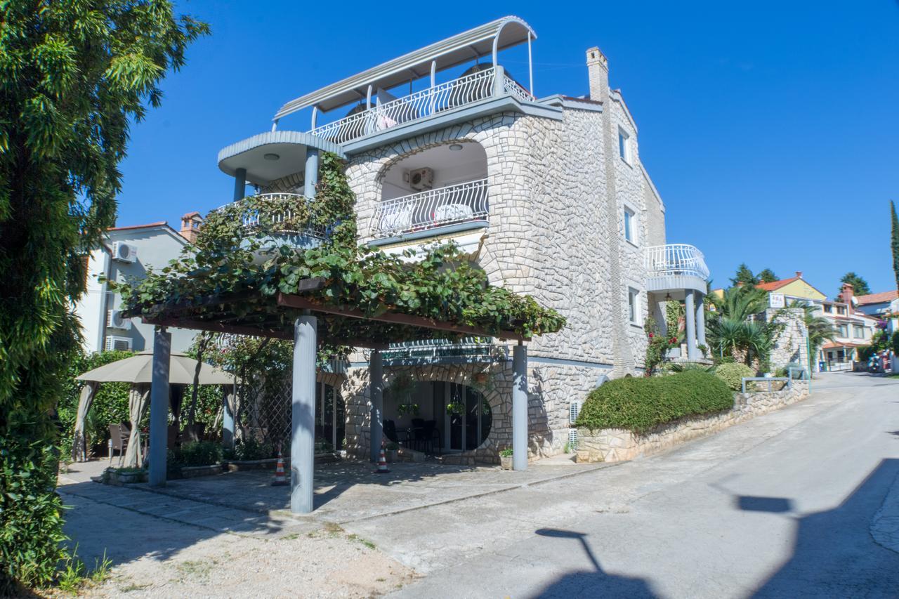 Apartments Ana - Ρόβινι Εξωτερικό φωτογραφία