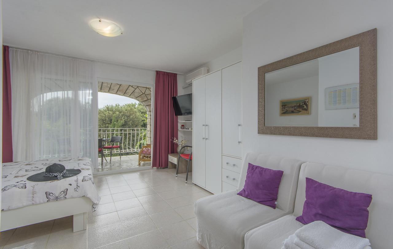 Apartments Ana - Ρόβινι Εξωτερικό φωτογραφία