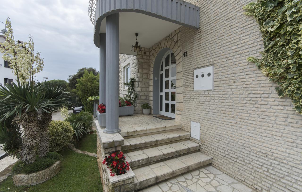 Apartments Ana - Ρόβινι Εξωτερικό φωτογραφία