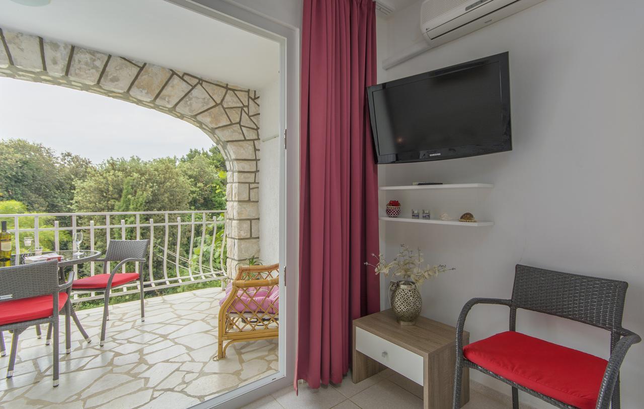 Apartments Ana - Ρόβινι Εξωτερικό φωτογραφία